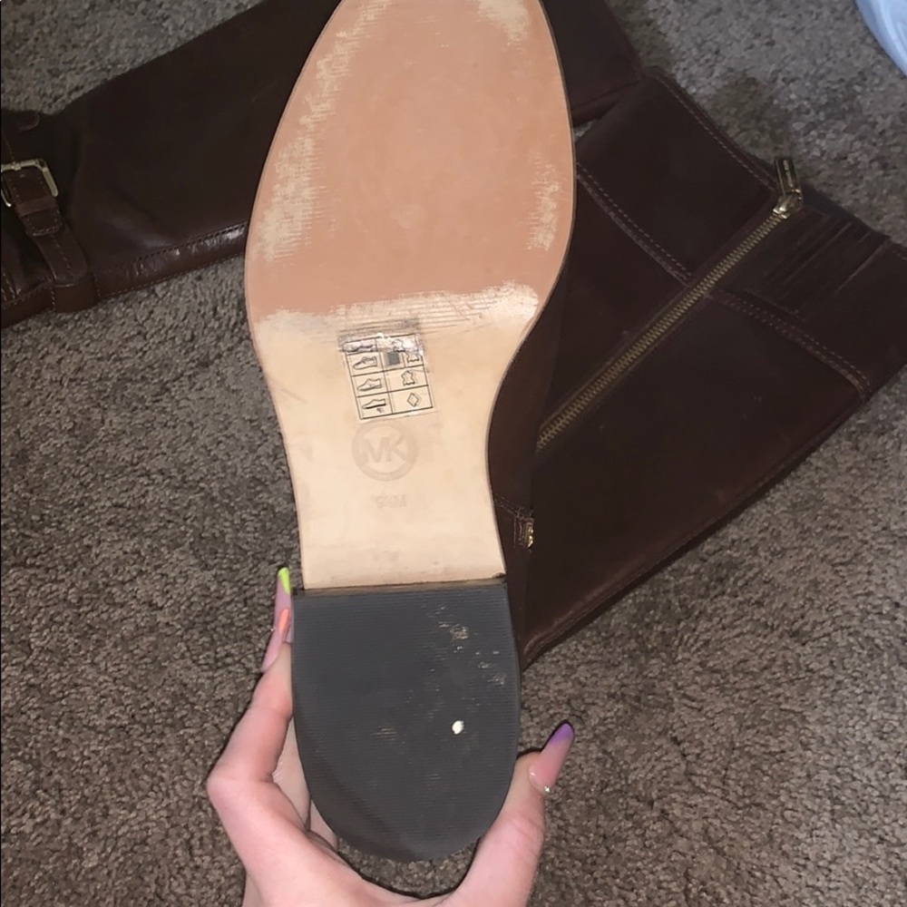 Michael kors boots - Picture 2 of 6